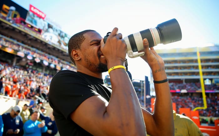 2016-0207-Super-Bowl-50-Kevin-Durant-SI125_TK1_00481.jpg